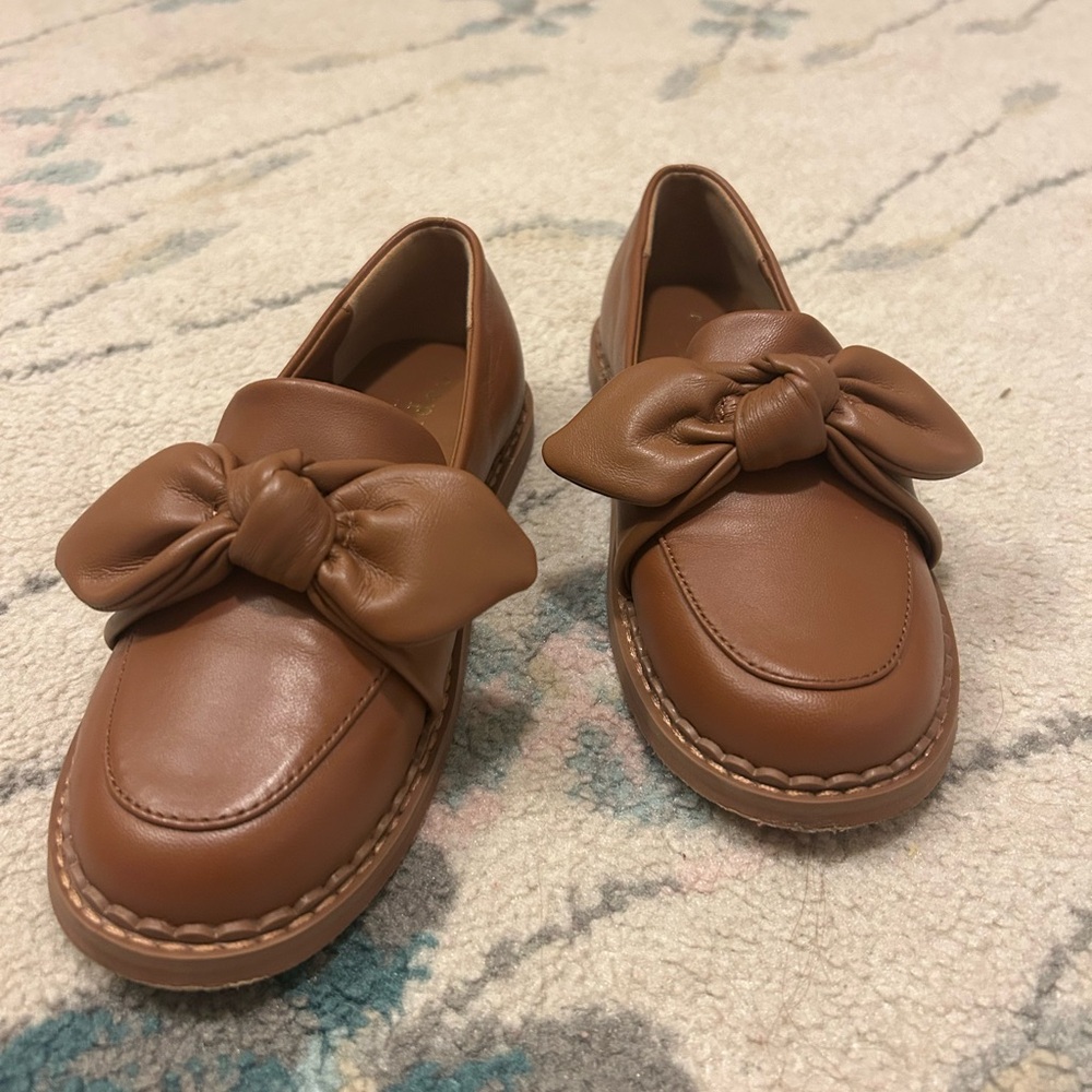 Girls Copper Key Brown Leather Loafers with Bow Detail